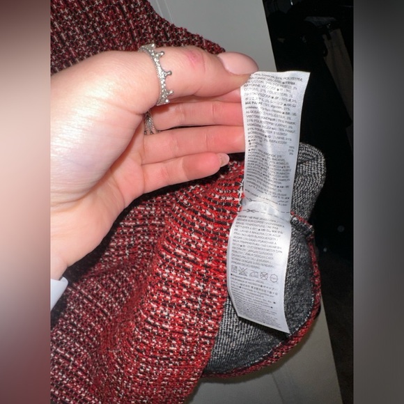 Banana Republic Knit Blouse - Picture 7 of 11